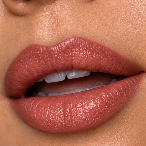 Lips close-up hero — mega + mobile Lips tile
